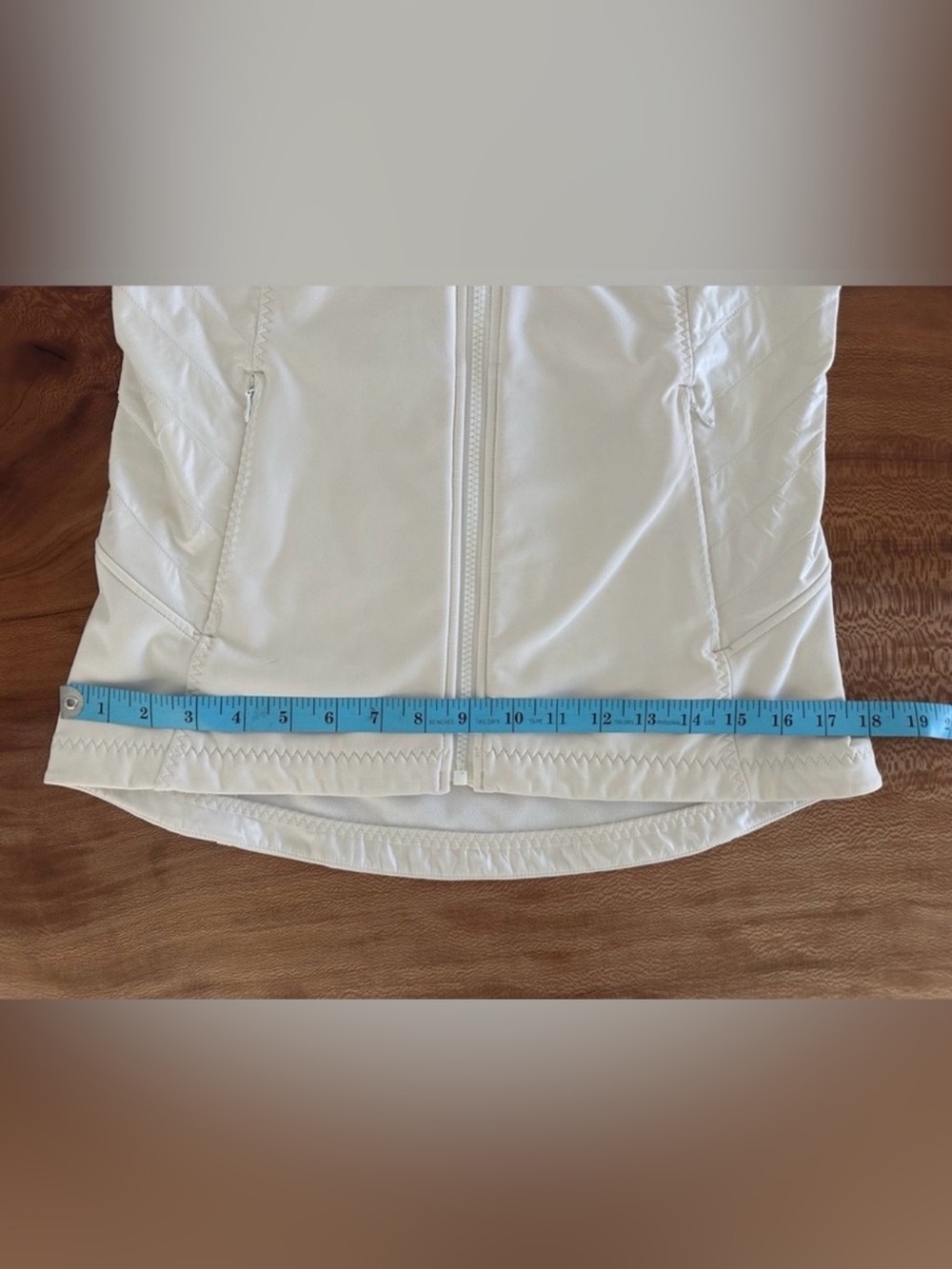Lululemon Wind Runner Softshell Jacket Ruffle Detailing White | Size: 6 - Picture 5 of 16